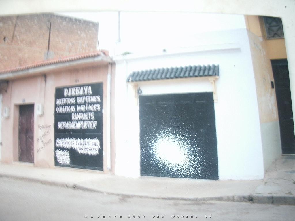 41 l ancien magasin de couture.JPG - GE DIGITAL CAMERA              